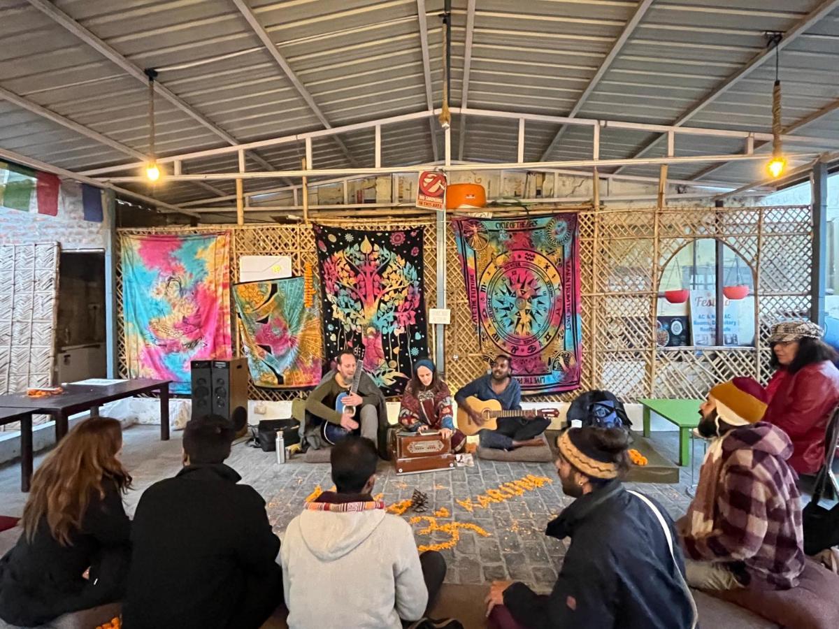 Joey'S Hostel Rishikesh Ngoại thất bức ảnh